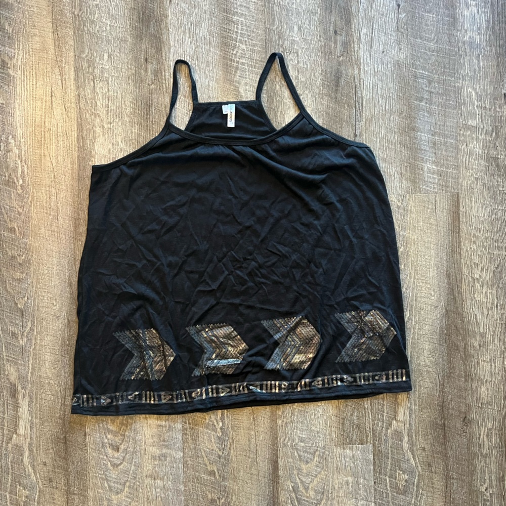 Black Sleeveless Top with Patterned Detail tank top plus size